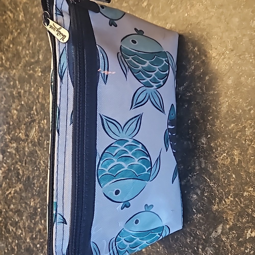Thirty one pouch